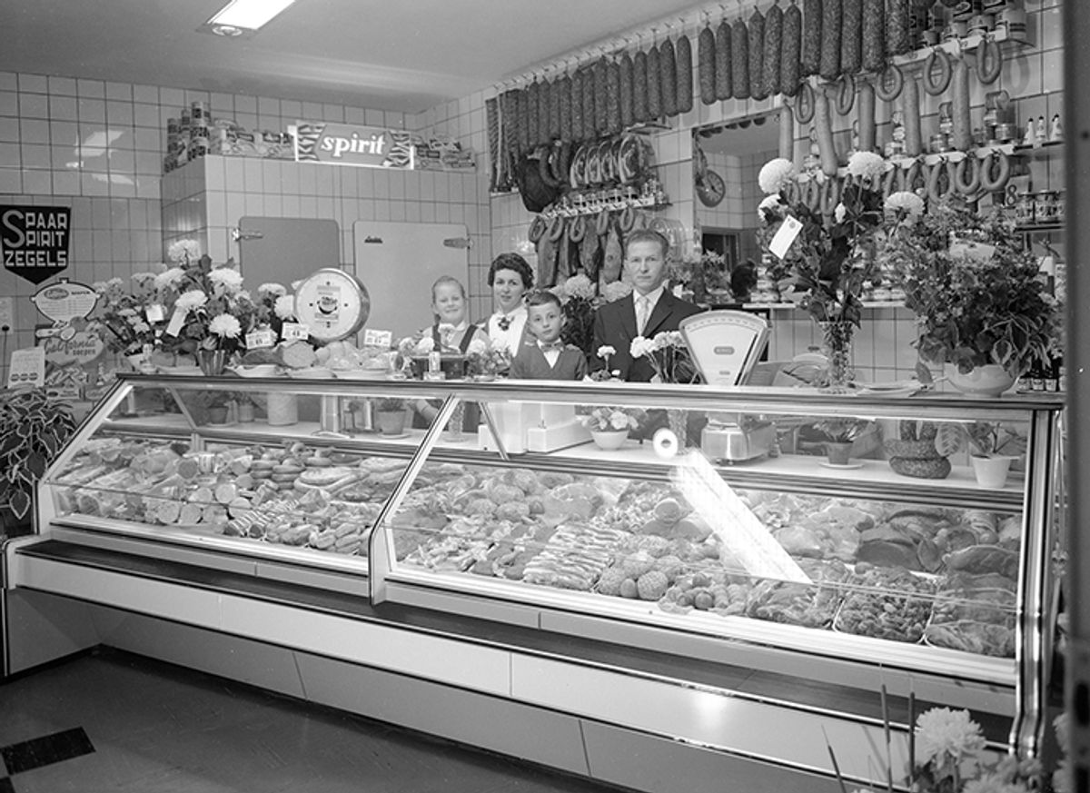 Slagerij firma Schuurmans, Boxtel 1959 (foto: Fotopersbureau Het Zuiden, collectie BHIC 1901-000491)