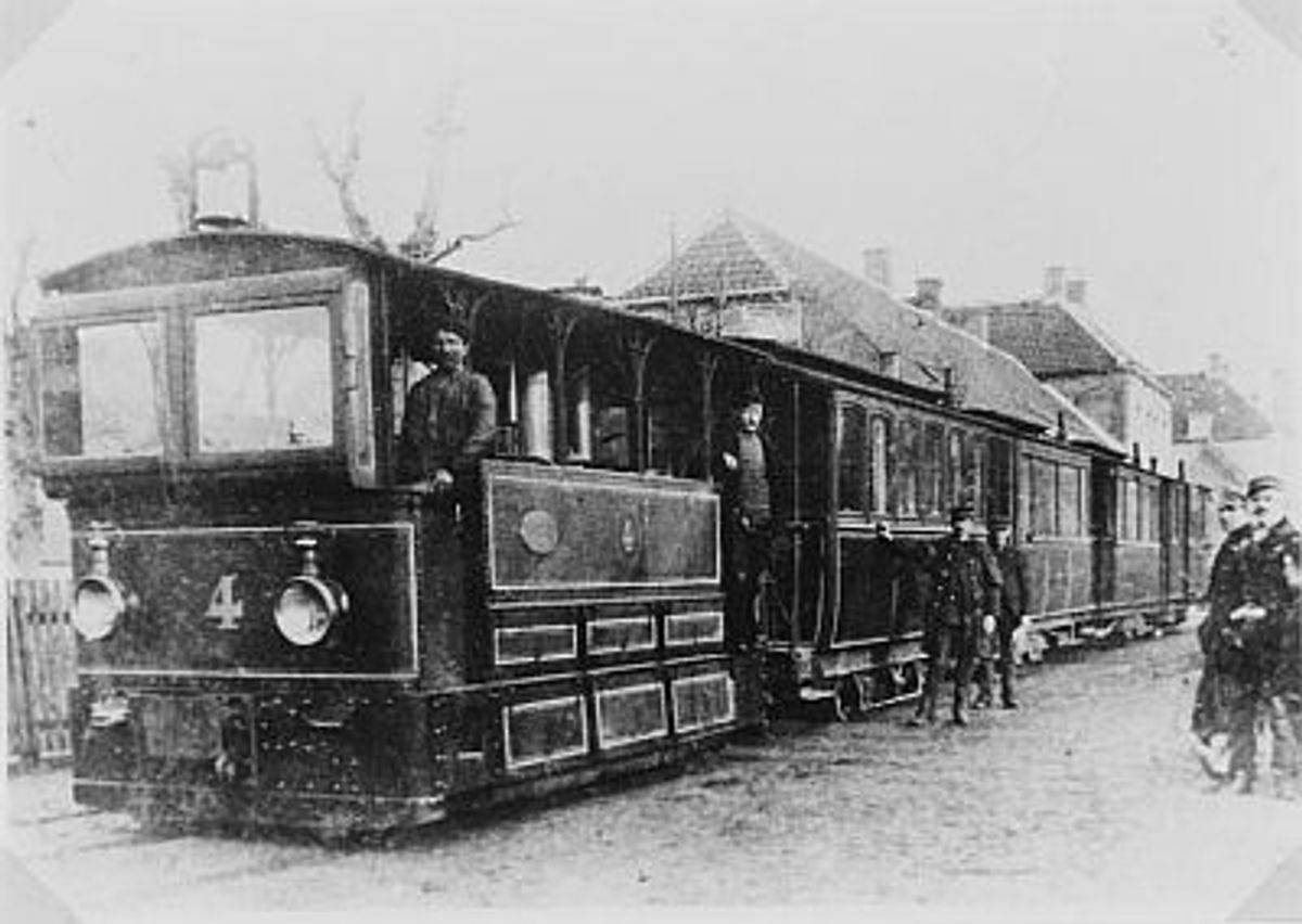 Tram 4 naar Hoeven
