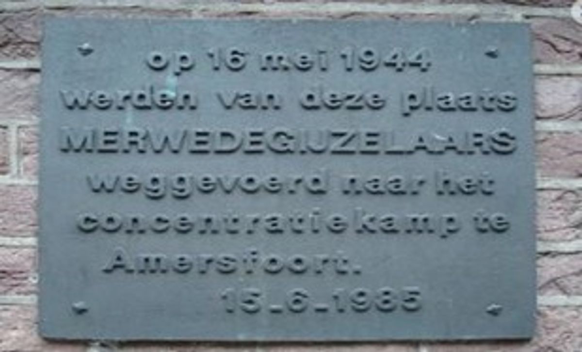 Plaquette ter herdenking aan de razzia in Werkendam op 16 mei 1944