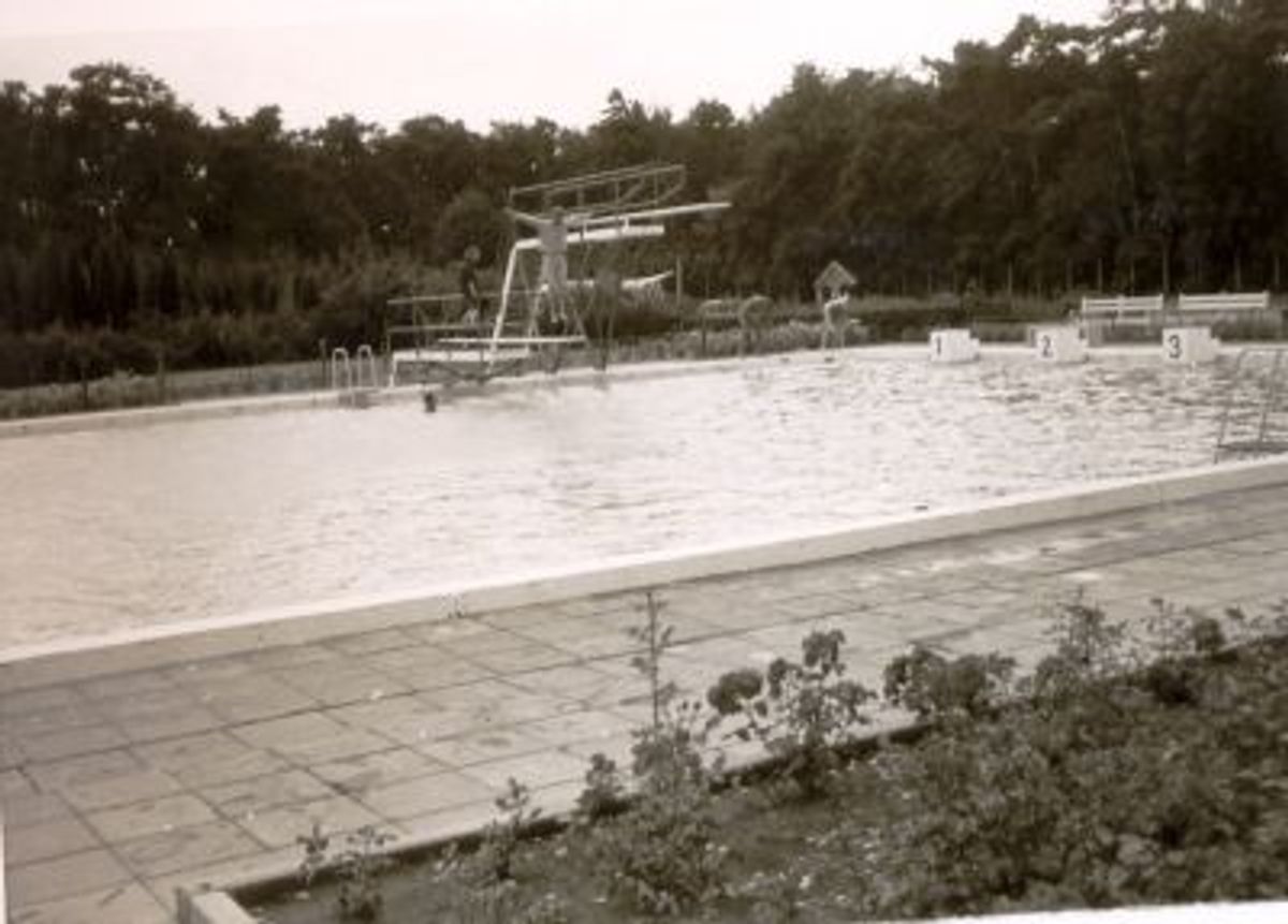 Het Zwembad