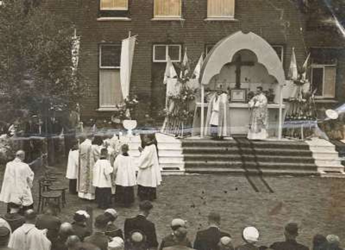 Boerdonk, openluchtmis c. 1950 (bron: BHIC, nr. BCE2635)