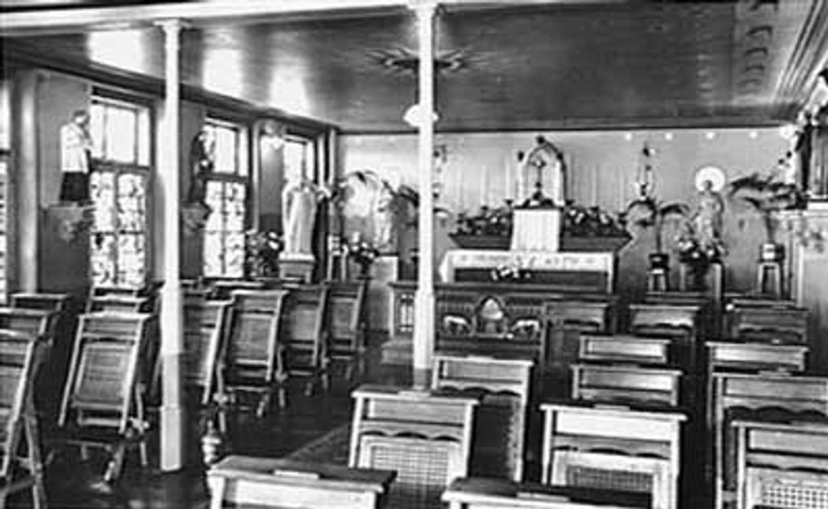 Kapel van het internaat (foto: collectie Katholiek Documentatie Centrum 1A7396)