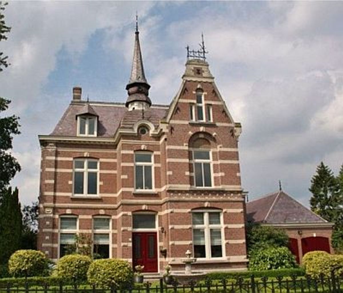 Leur, de villa aan het Lichttorenhoofd 2