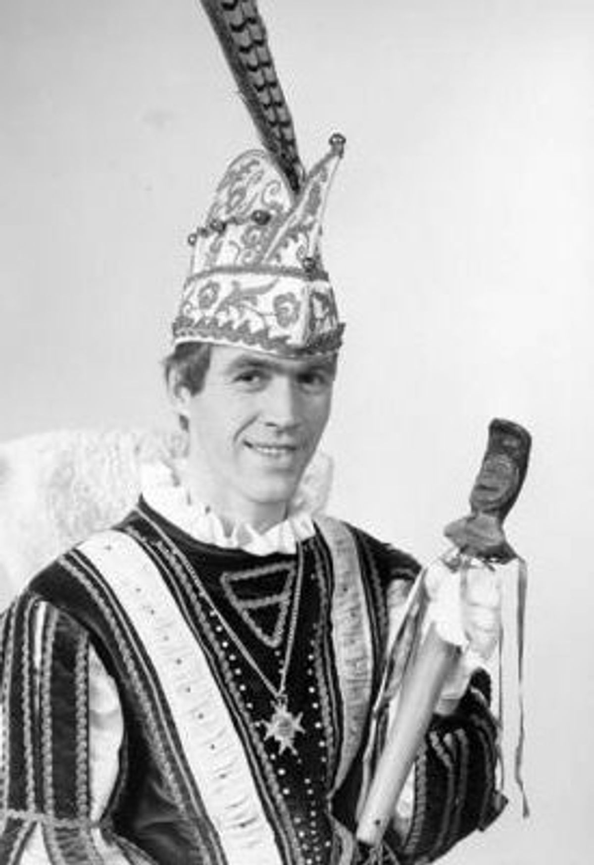 Jan Peters, schrijver van deze bijdrage, als Prins Jan dun urste in 1972