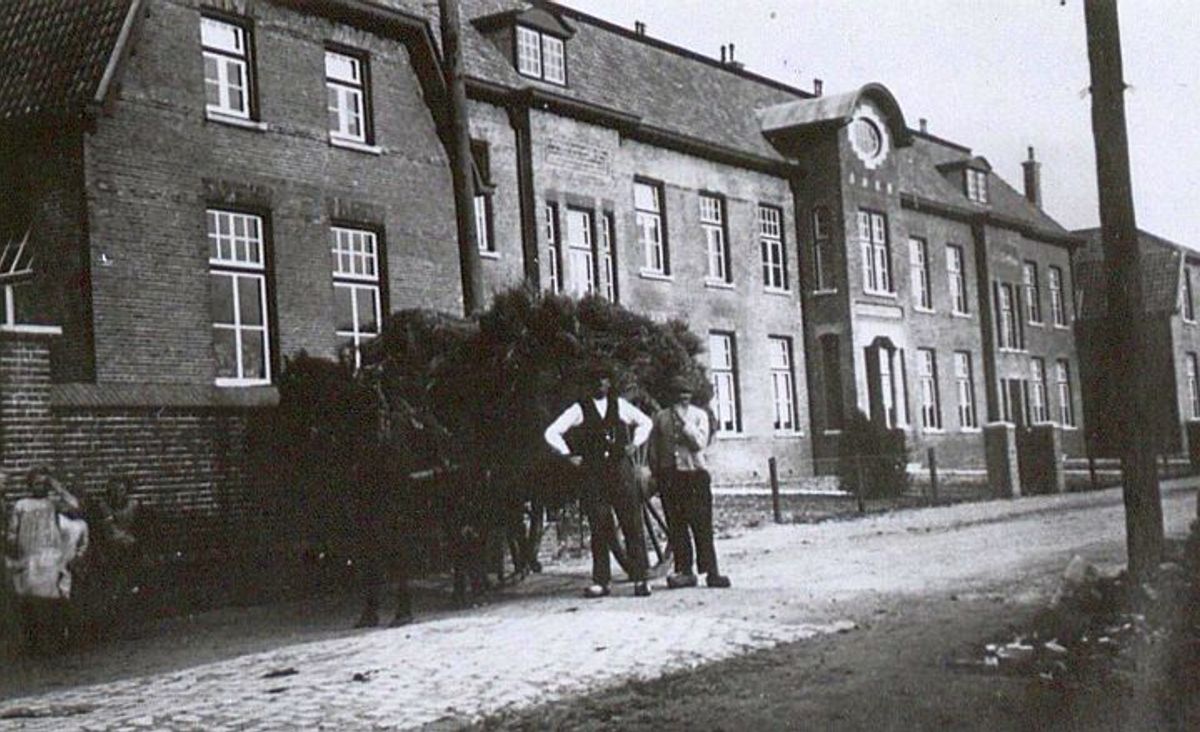 Volkel, het Sint-Antoniusgesticht, 1925. Foto: coll. BHIC, fotonr. UDE1132
