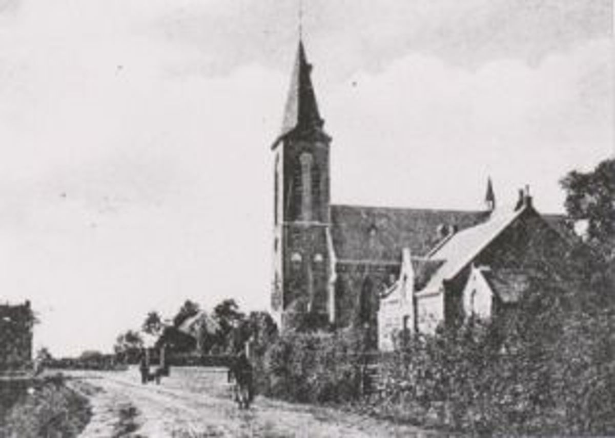 De neo-gotische kerk van Vortum-Mullem