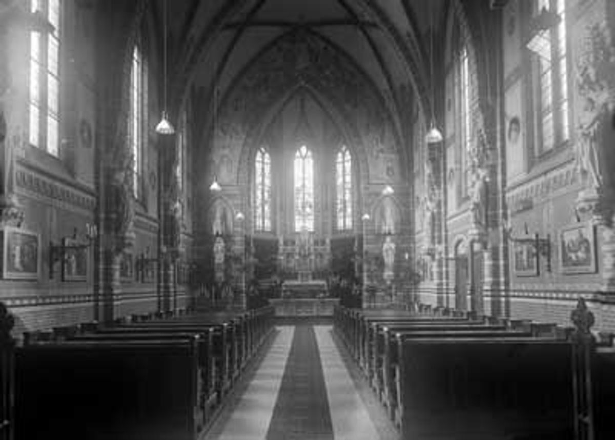 Kapel voor de meisjes, 1935 (foto: Fotopersbureau Het Zuiden. Bron: collectie BHIC)