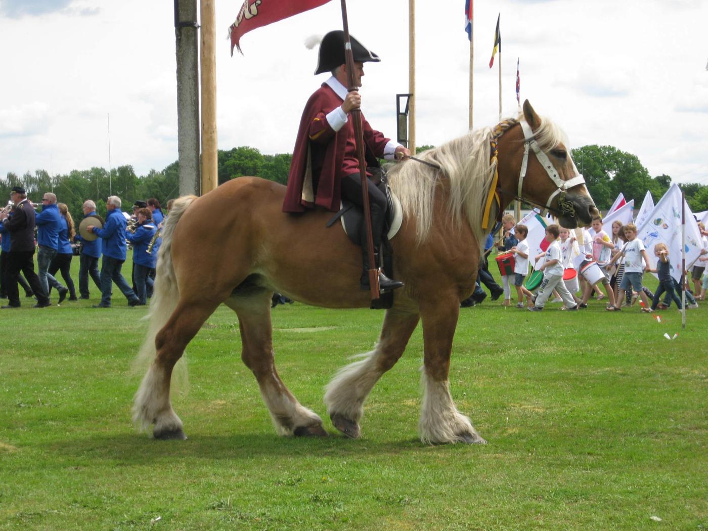 Op zondag 21 mei 2017 vierde Gilde Sint Joris uit Oirschot haar 475 jarig bestaan. Hierbij behaalde Wim Bekkers ,standaard rijder, de eerste prijs voor beste uitstraling.