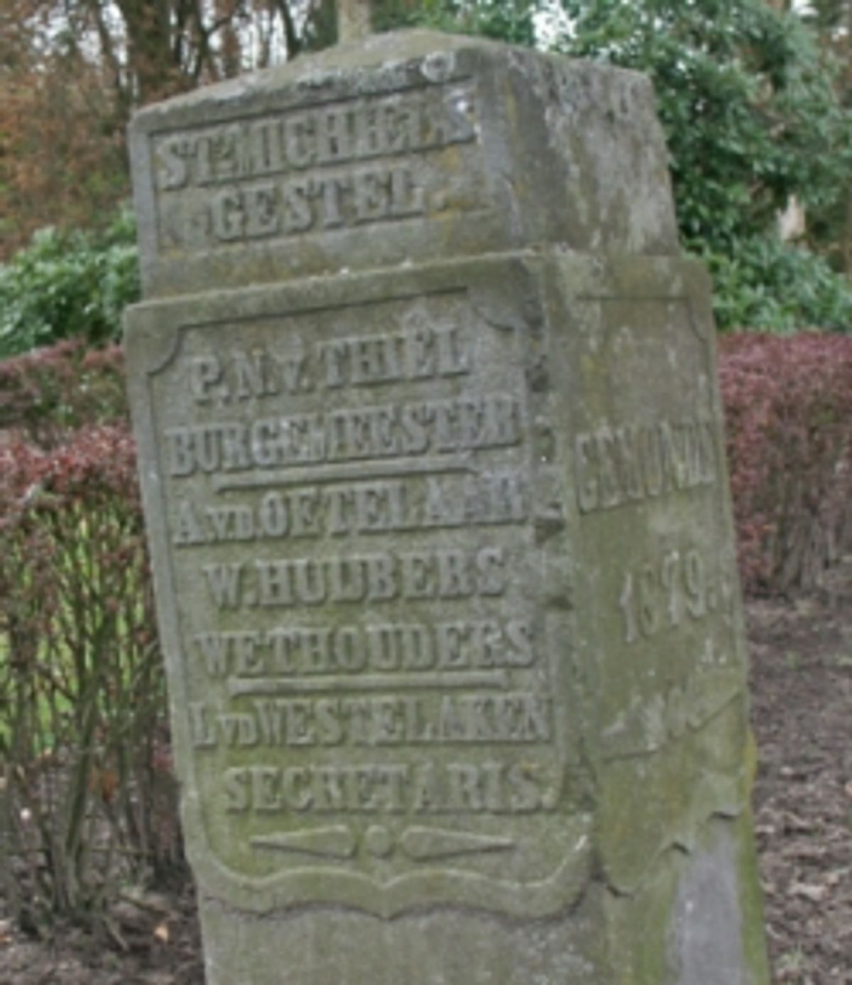 De grenspaal met Sing-Michielsgestel