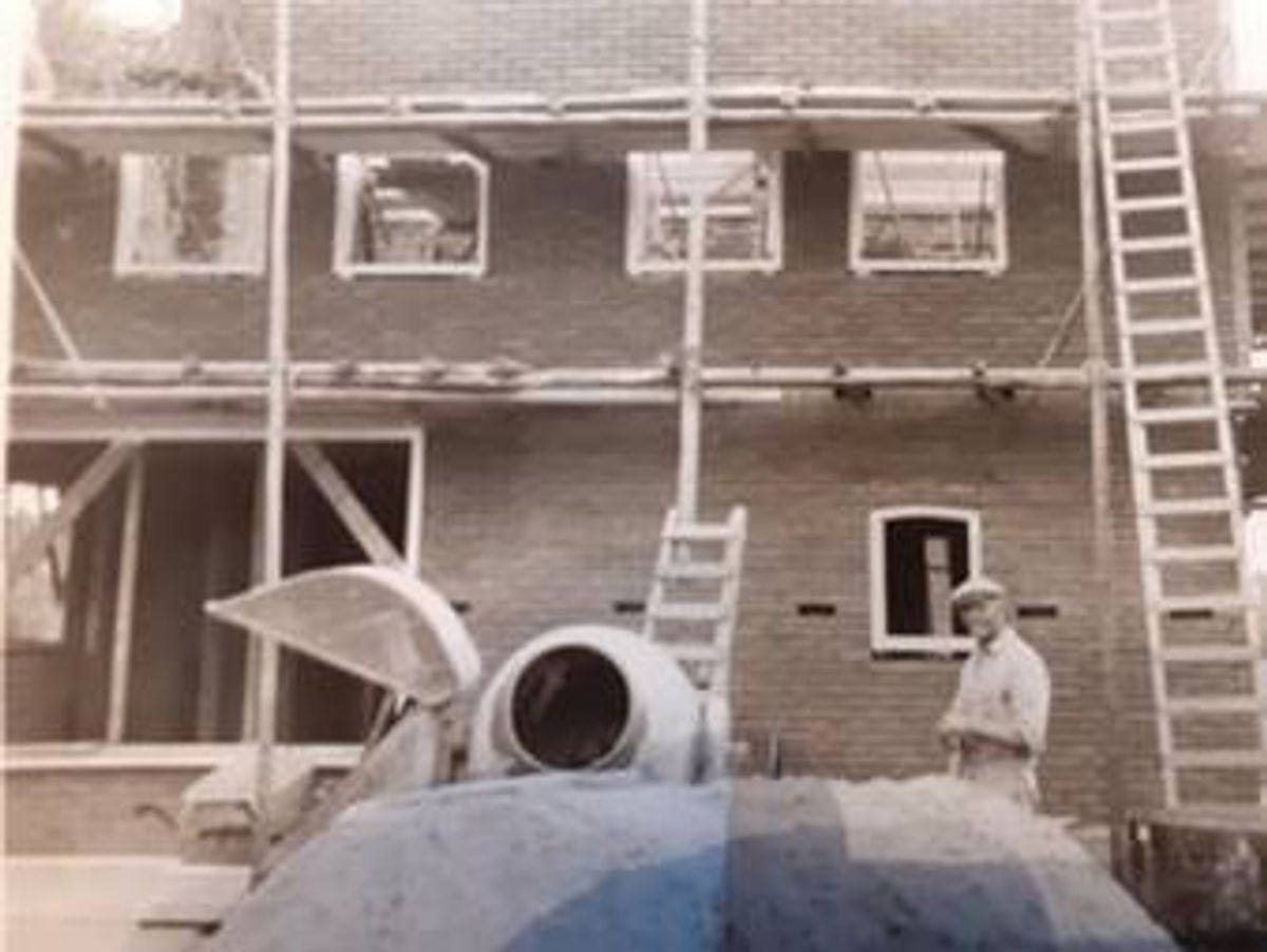 Het nieuwe huis in de steigers