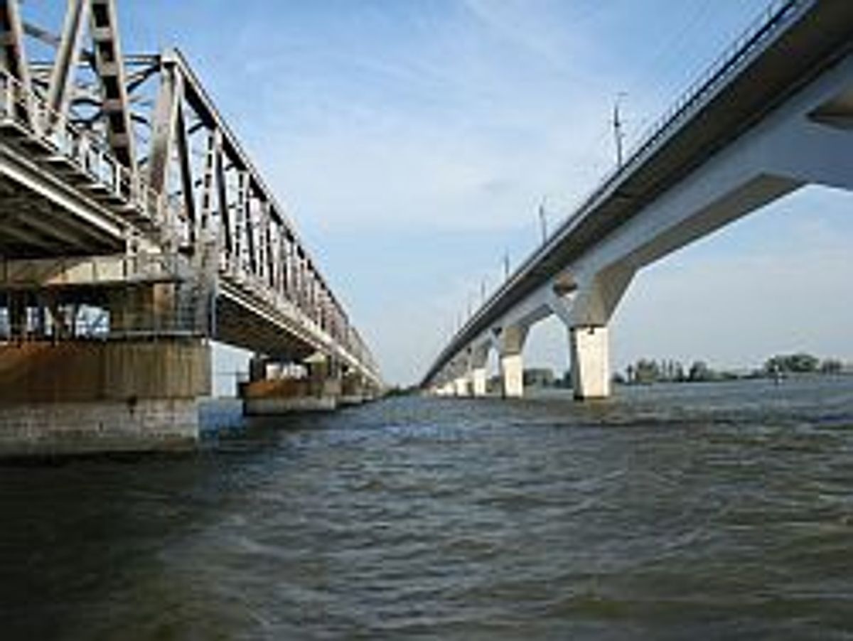 Spoorbrug en HSL-brug