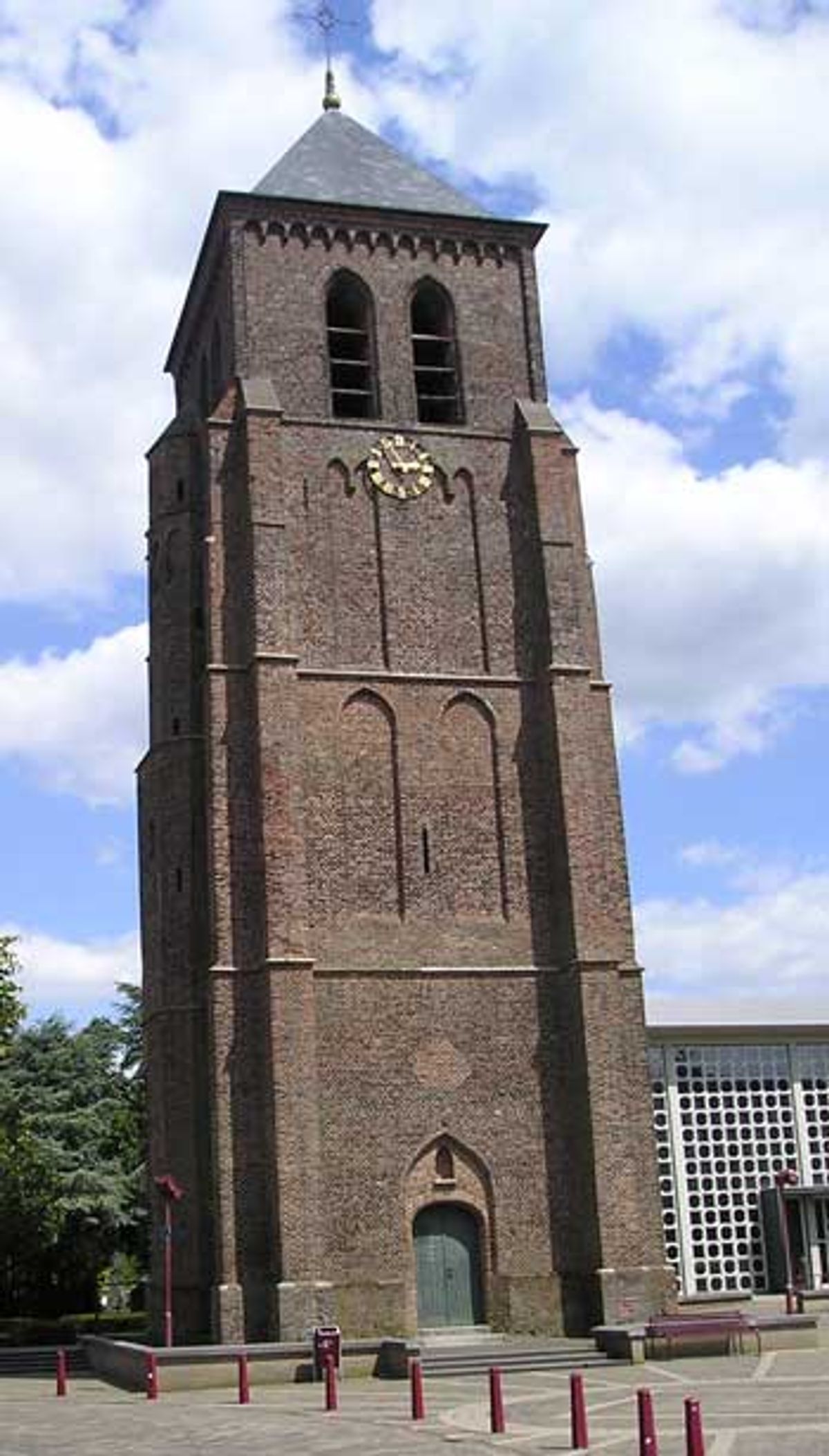 Luyksgestel, toren oude St. Martinuskerk