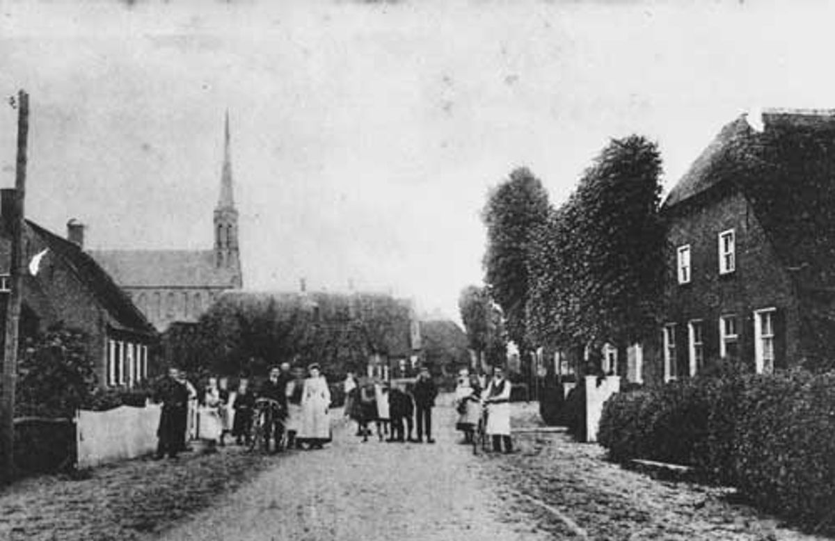 Elshout, De Kerkstraat in de tijd dat Elshout met Oudheusden één gemeente vormde (Salha, DRN00556)
