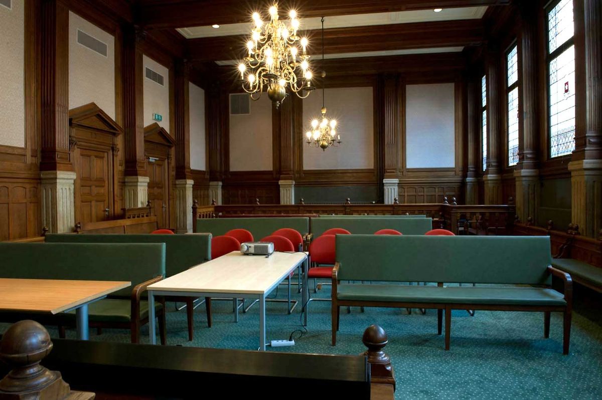 De zittingszaal in 2011 (foto: Janet Olde Wolbers. Bron: BHIC fotonr. DCVAR-000824)