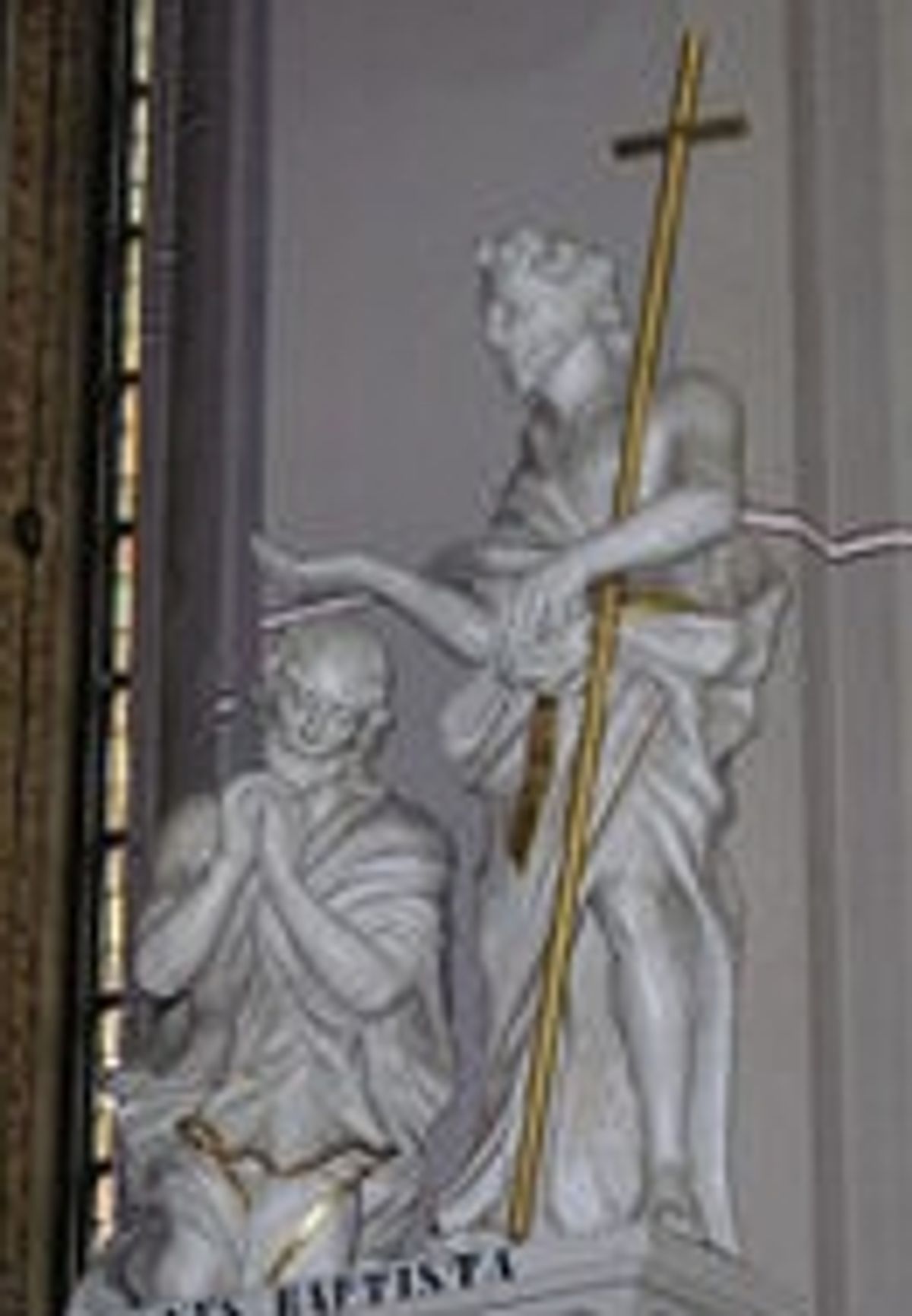 Beeld van Johannes de Doper in de Sint Elisabethkerk in Grave