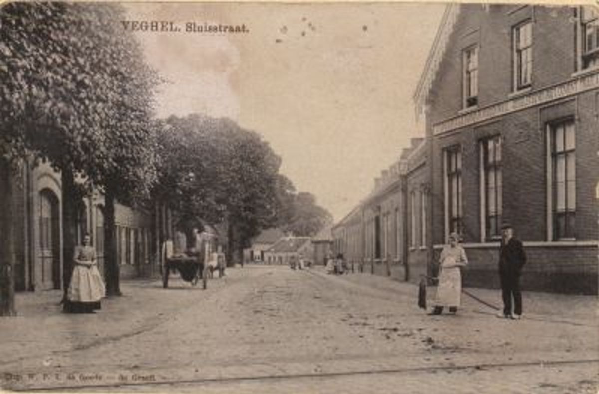 De Sluisstraat rond 1900