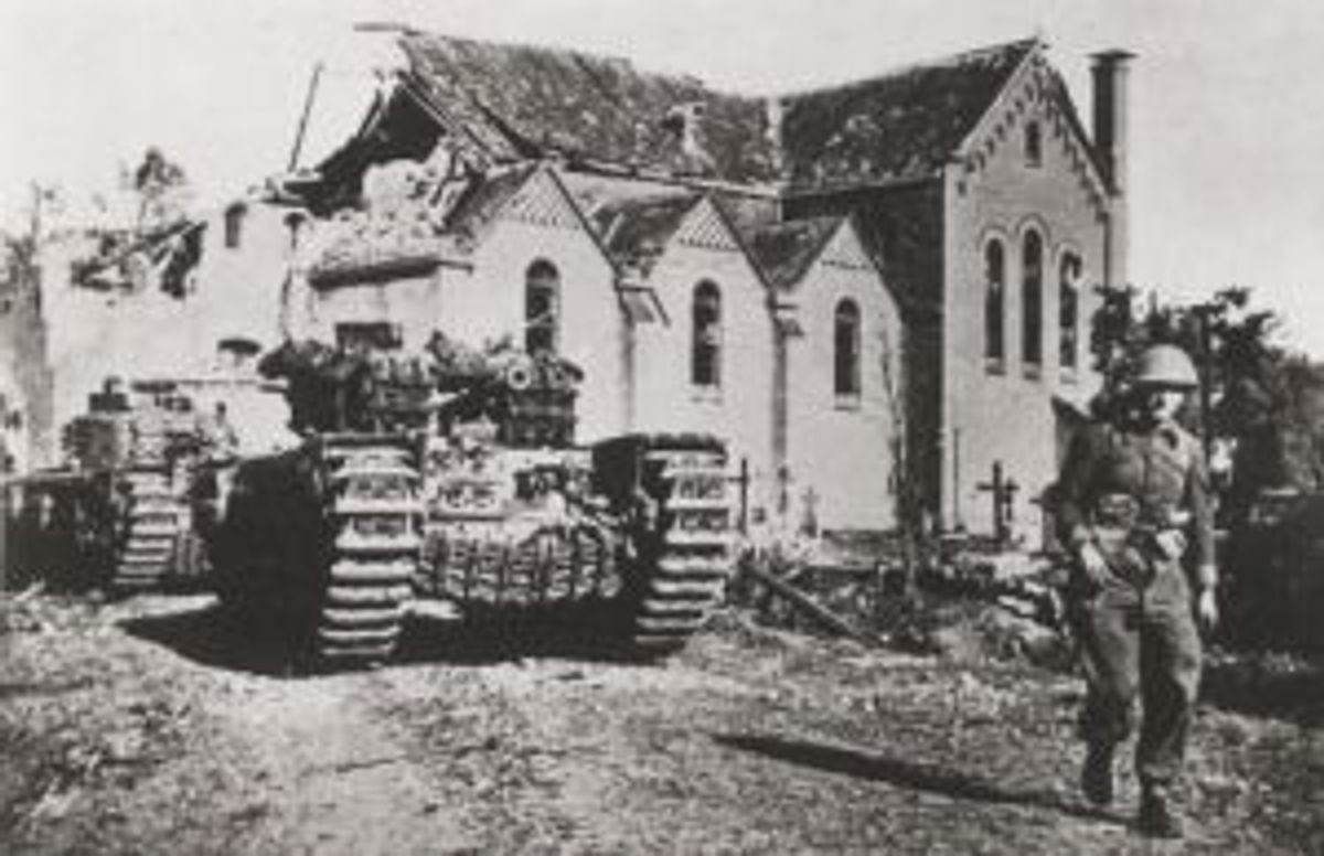 Kerk van Overloon in puin