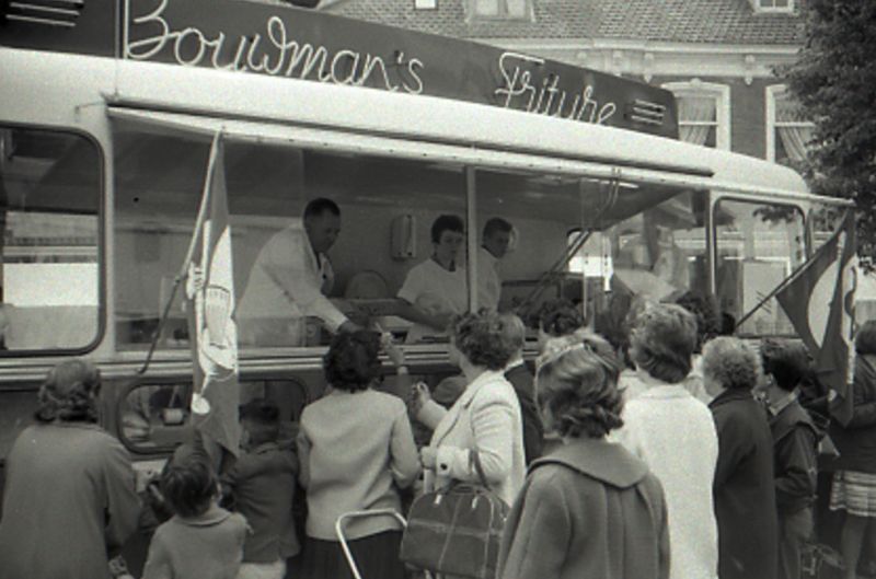 Over hun vermaarde gehaktballen werd in 2005 zelfs een carnavalskraker geschreven. "D'n Bouwman" is een begrip voor menigeen uit Oss en omgeving.