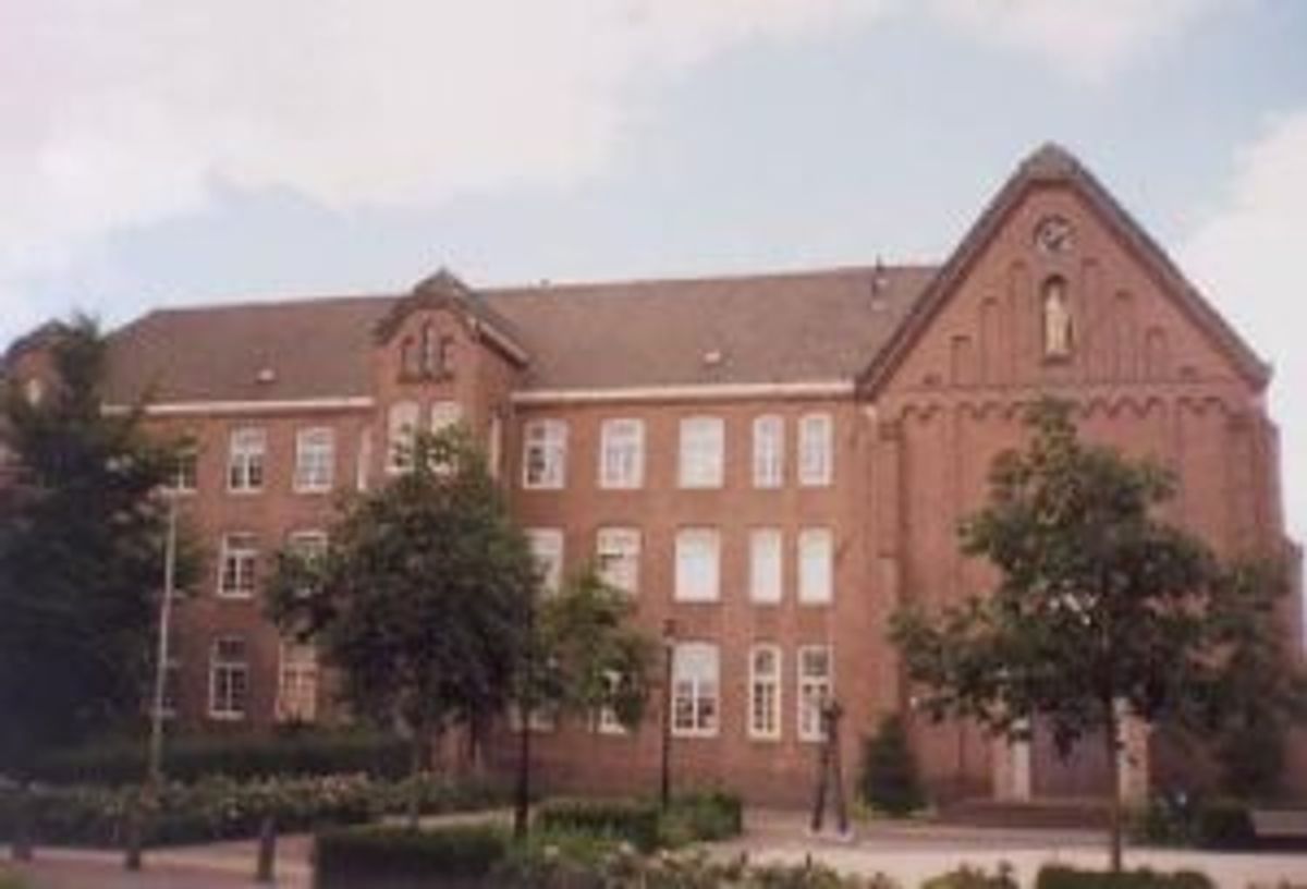 Biezenmortel, het klooster