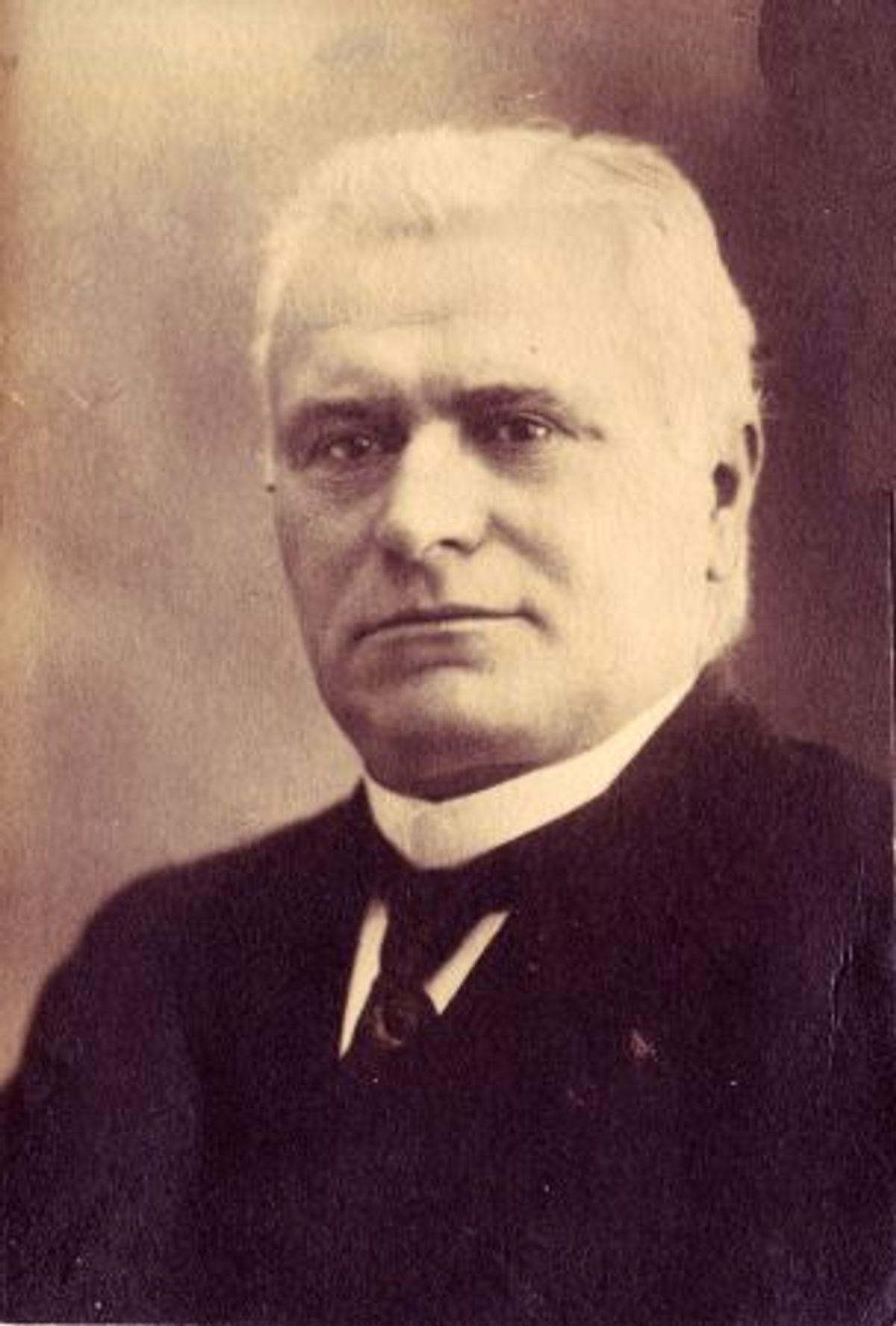 Antoon van de Ven. Raadslid van 1901 tot 1918. Burgemeester van 1918 tot 1934 (bron: HKK Son en Breugel)