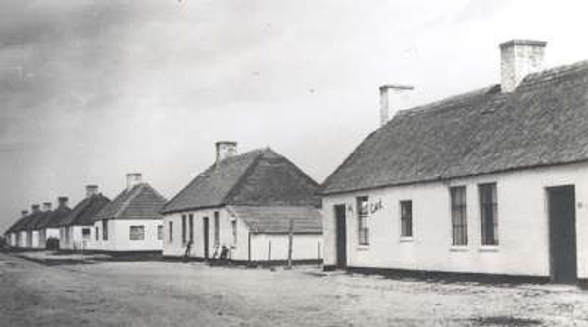 Overloon, Noodwoningen aan de Nieuwstraat