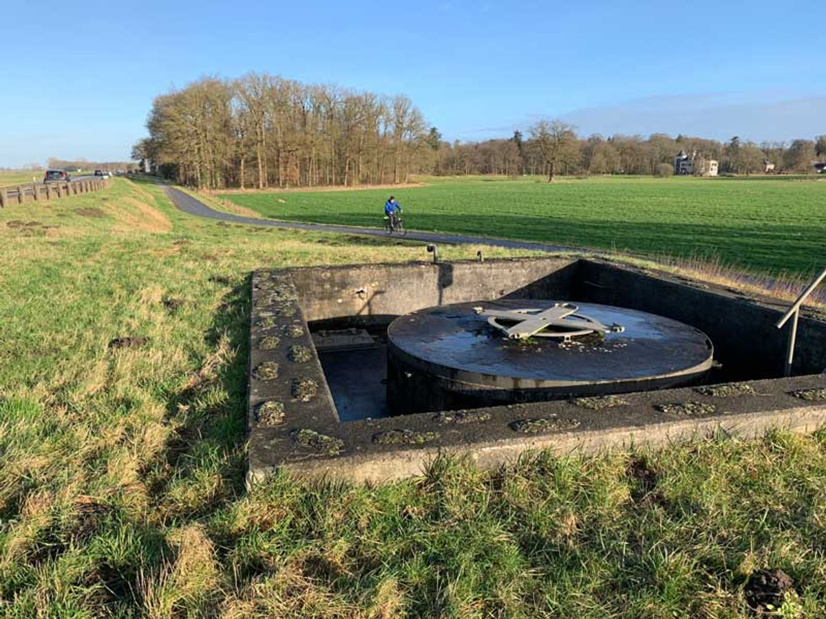 Opstelplaats voor luchtafweergeschut bij Olst (foto:© Rijksdienst voor het Cultureel Erfgoed, Ben de Vries. Bron: Onderzoekers in de etalage 2022 nr. 3)