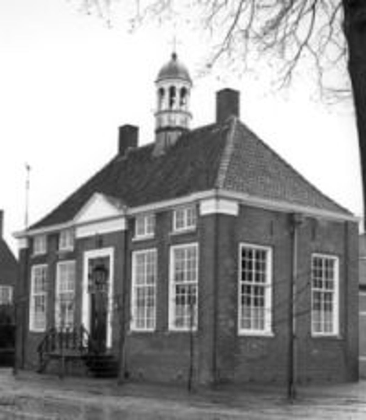 Helvoirt, gemeentehuis