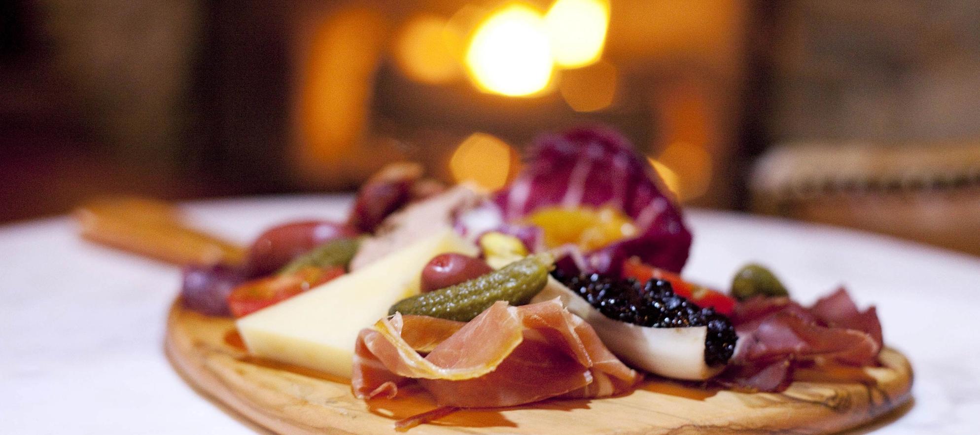 Sleeping Buffalo Dining Room & Lounge, Banff National Park