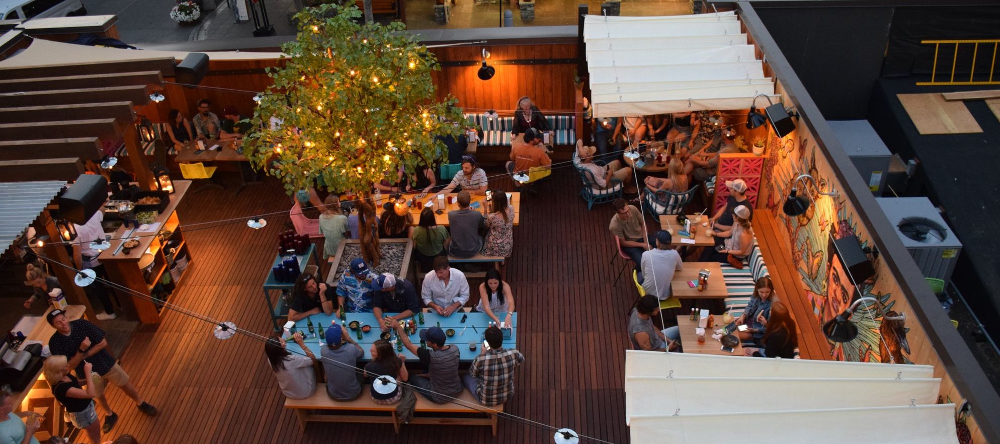 Patio Seating at Magpie & Stump