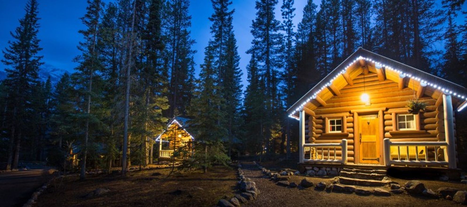 Storm Mountain Lodge & Cabins