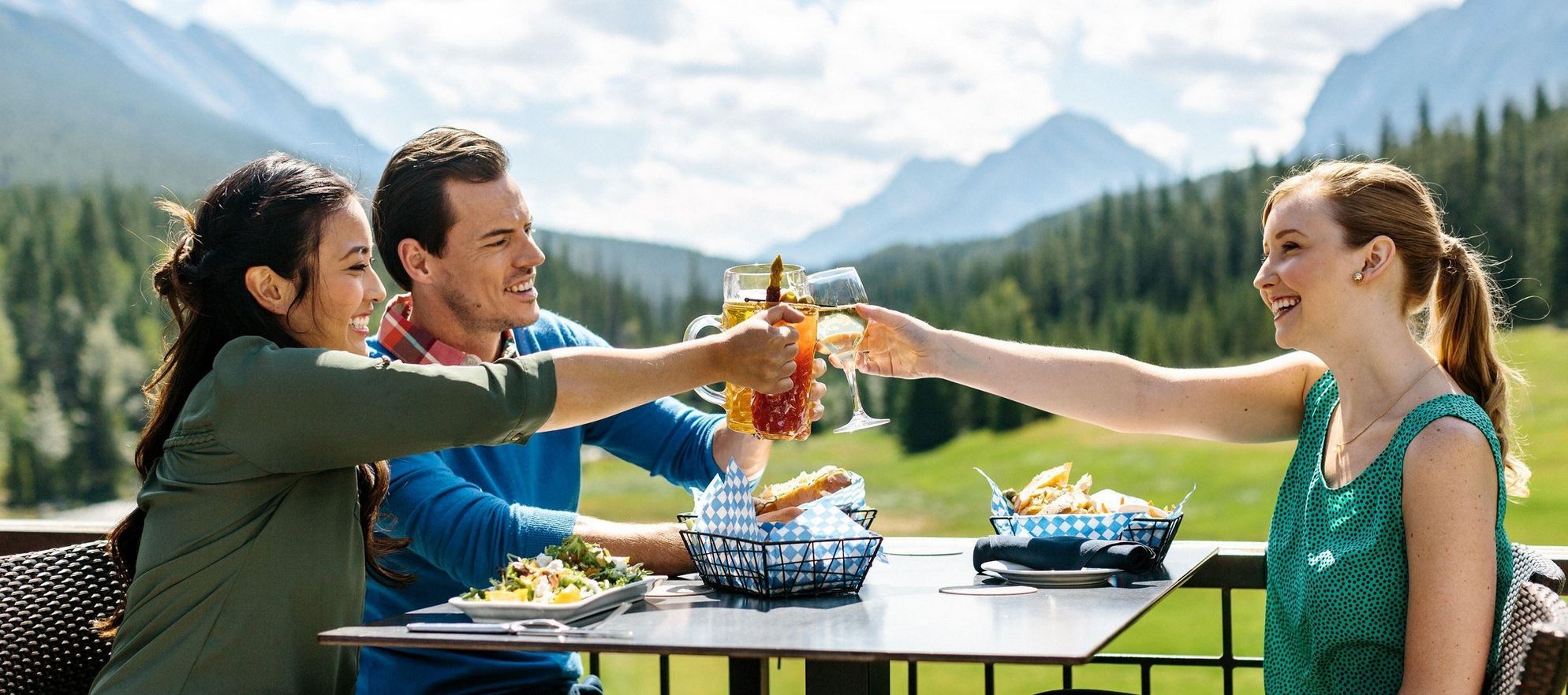 Waldhaus Pub & Patio, Fairmont Banff Springs, Banff National Park