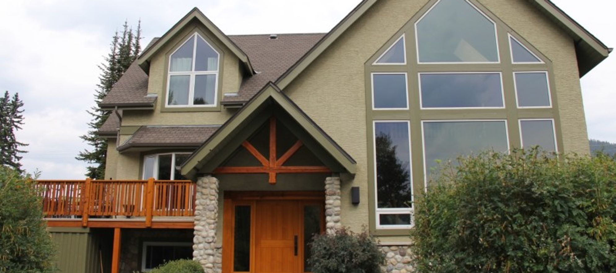 Wolf Den Bed & Breakfast