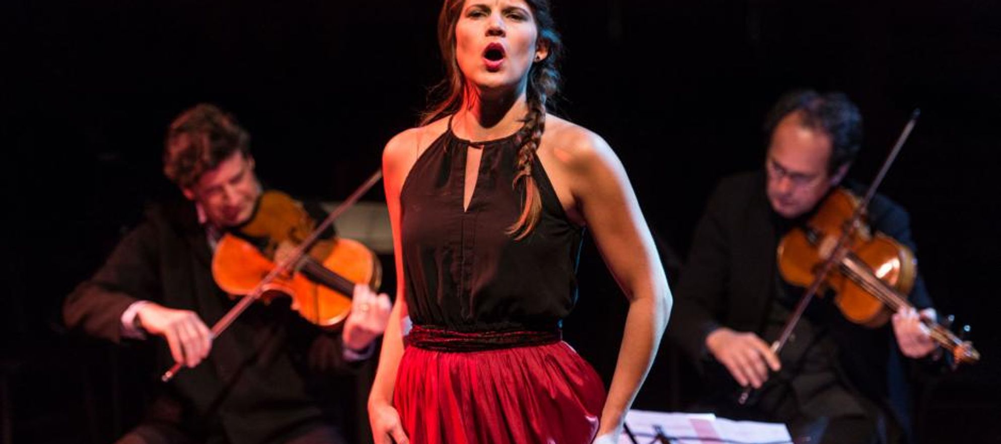 Shantelle Przybylo with musicians (L to R) Barry Shiffman and Miguel da Silva, Music for a Summer Evening, Banff Centre, 2015