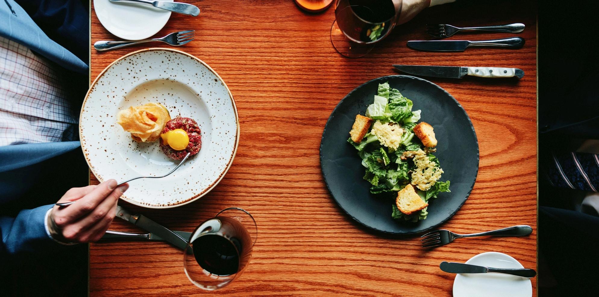 fairmont, banff springs, restaurant, 1888 chophouse, table, dining