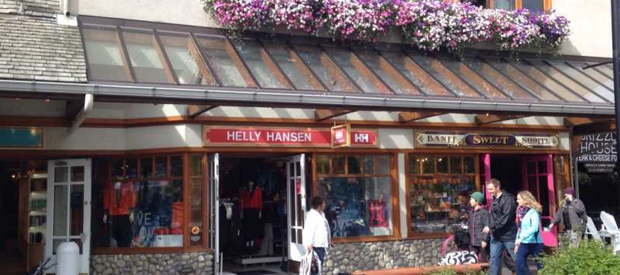 Helly Hansen Store