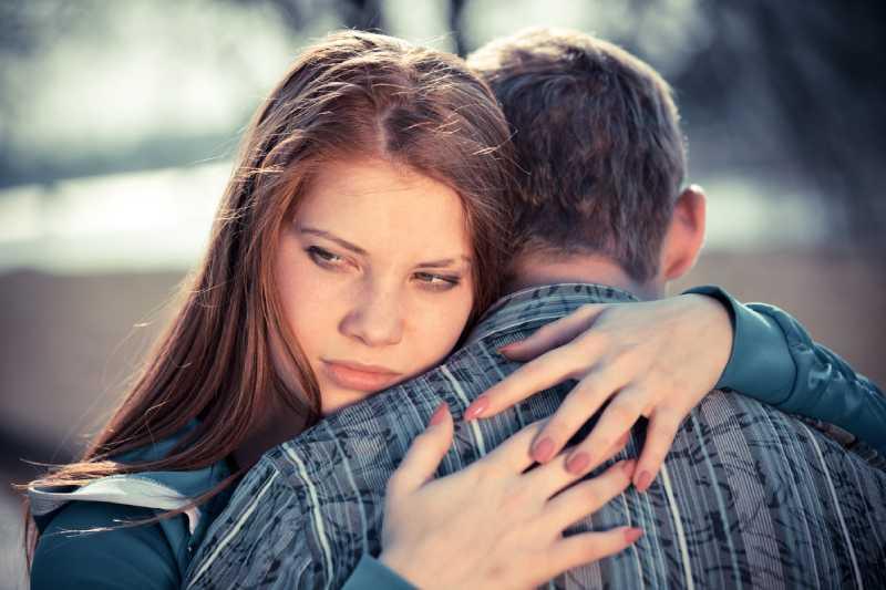 pardonner-mensonge-couple