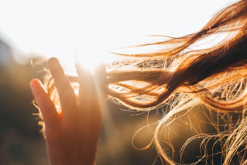 combien-de-cm-les-cheveux-poussent-par-mois