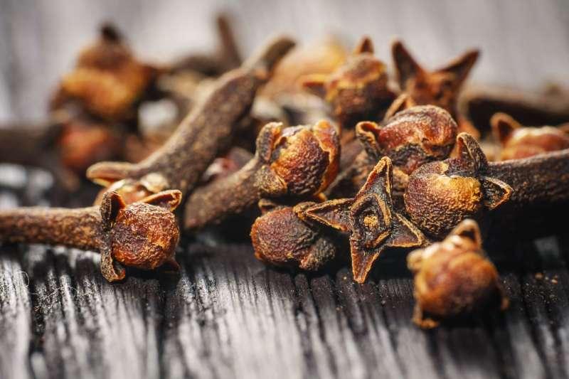 comment-consommer-le-clou-de-girofle-en-aphrodisiaque