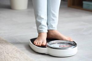 Effet yo-yo : pourquoi reprend-on du poids après un régime ?