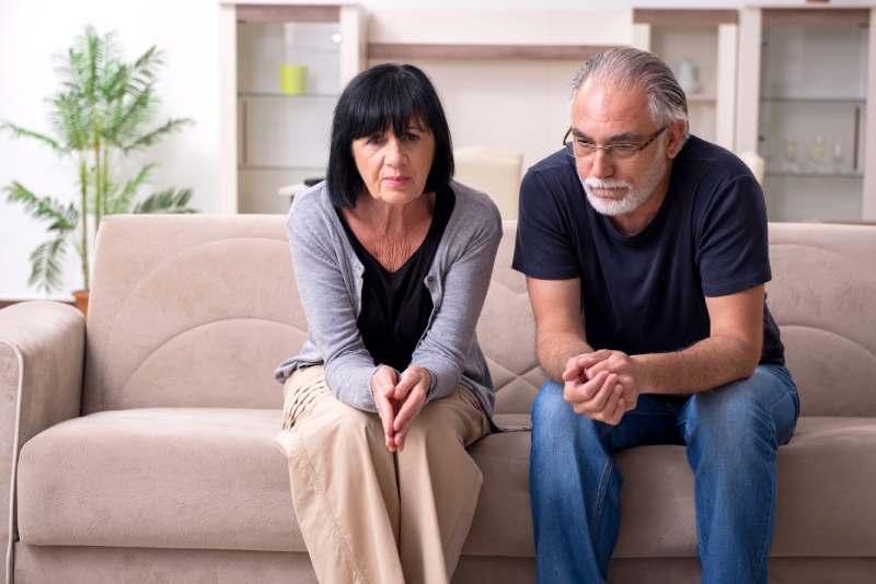mensonge-par-omission-dans-le-couple