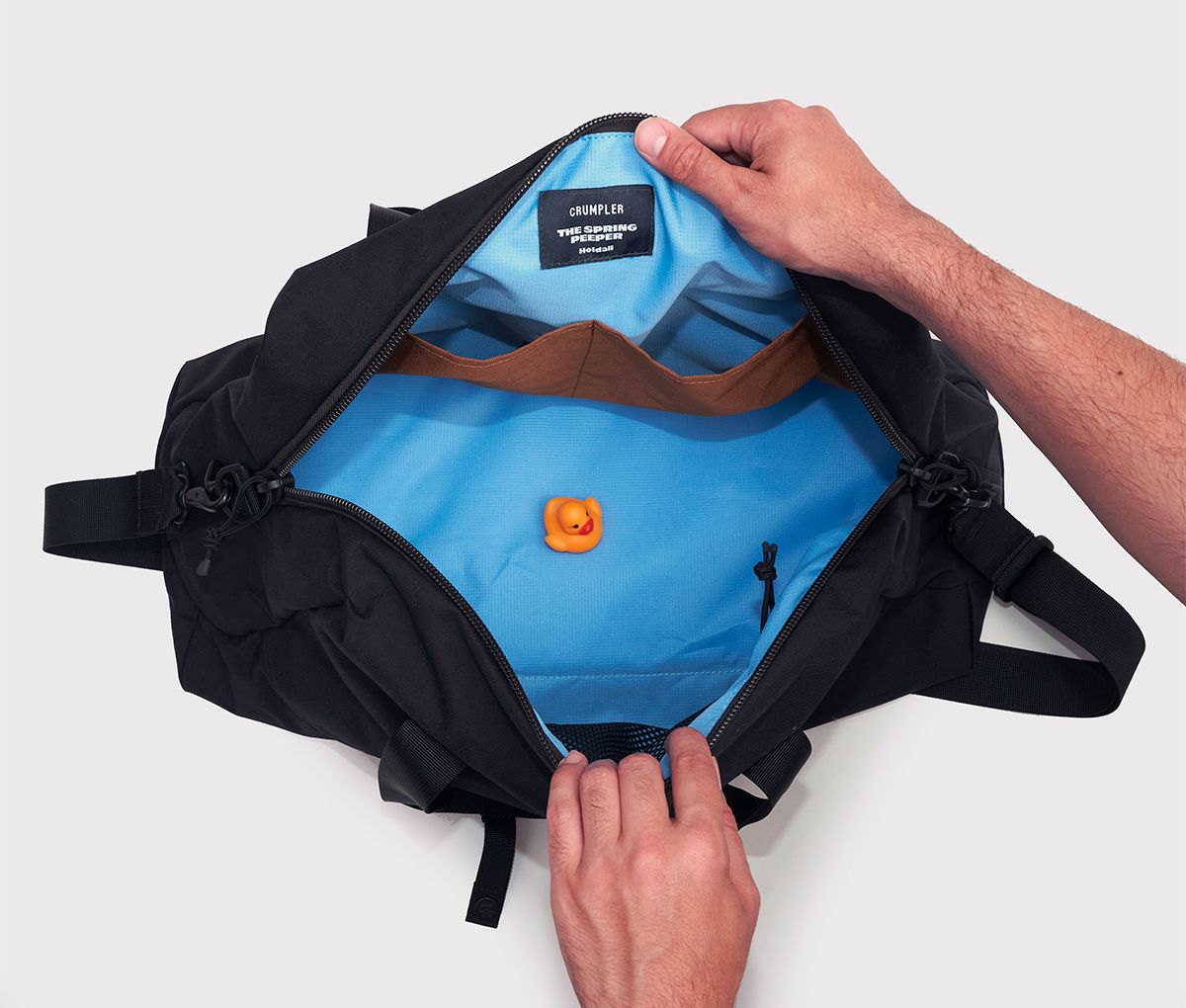 Crumpler spring store peeper holdall