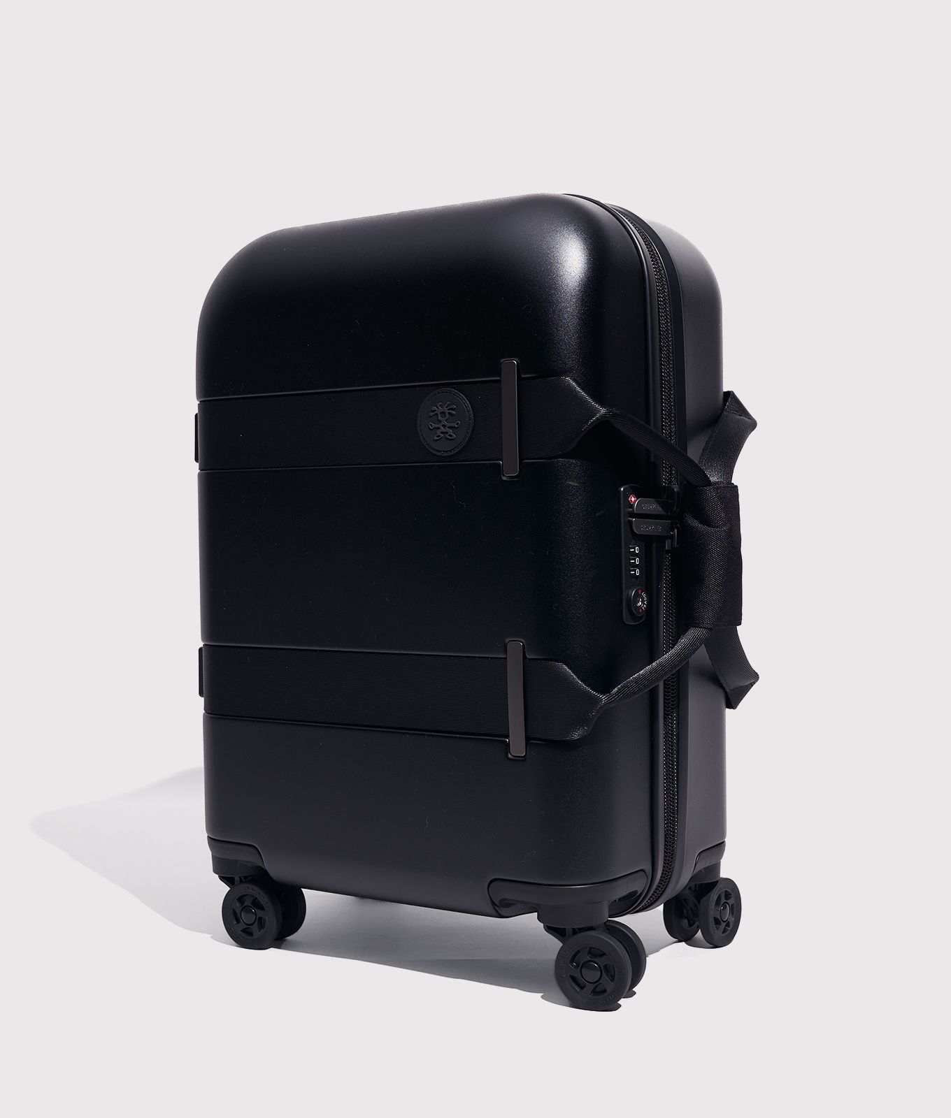 Crumpler carry store on luggage