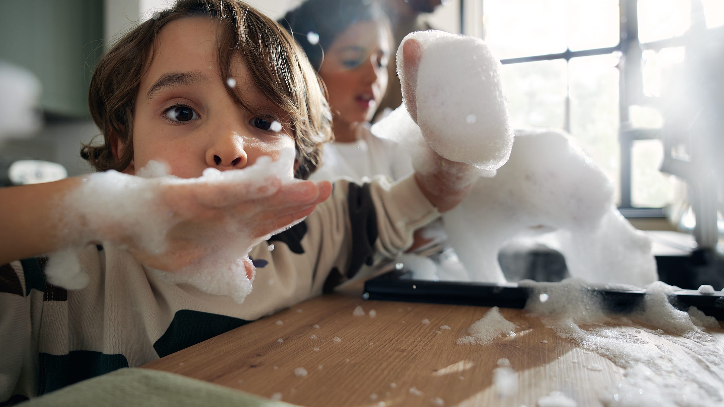Wasserwerk Familie amerikanischer Markt Schaumparty