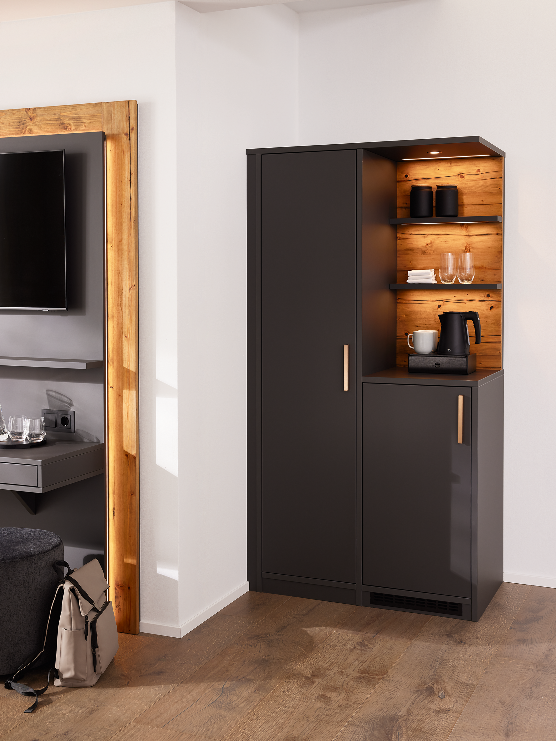 md Einrichtungssysteme Hotel Bergamo Altholz Minibar