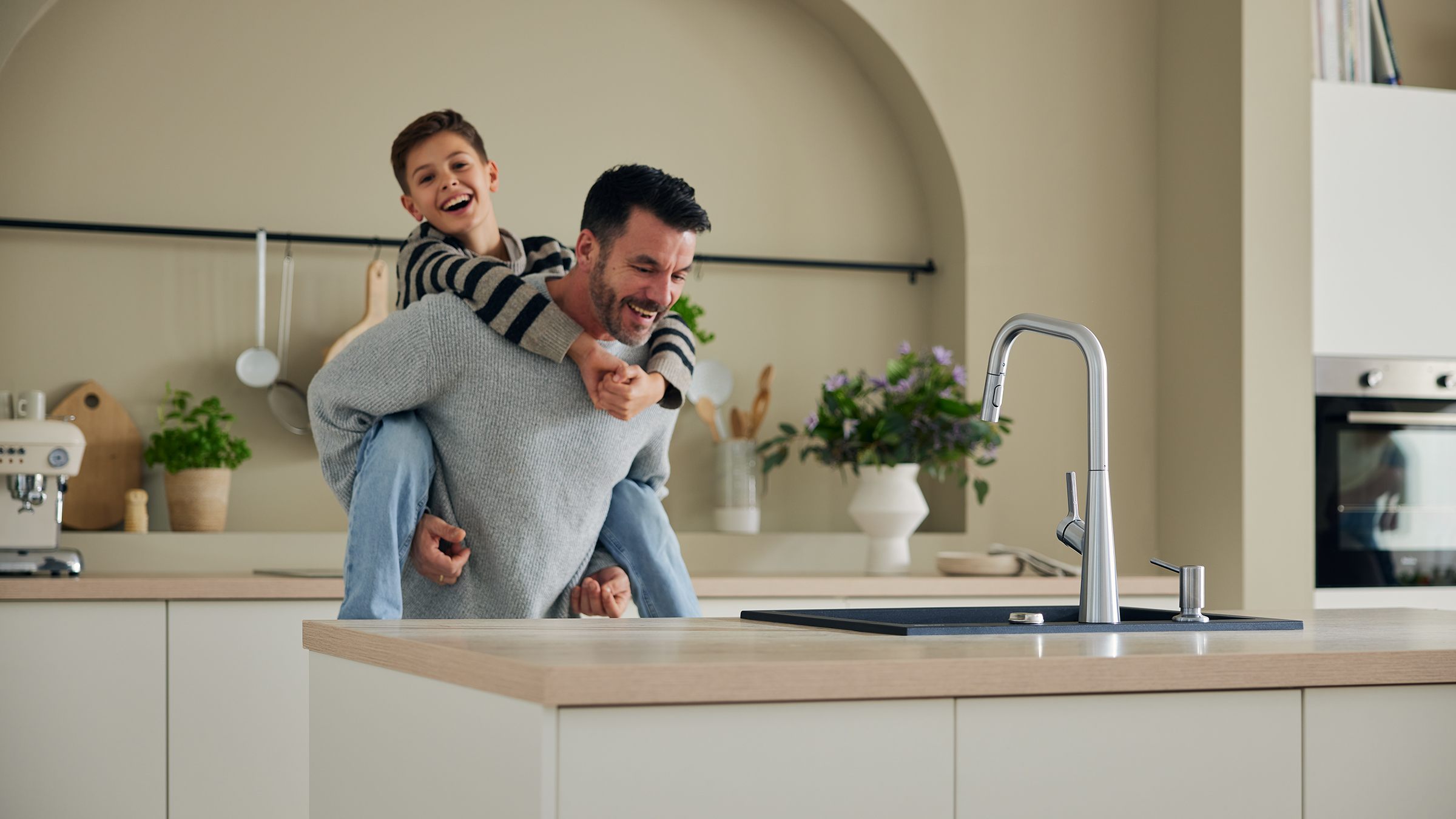 Wasserwerk europäischer Markt Familienaufnahme Küche