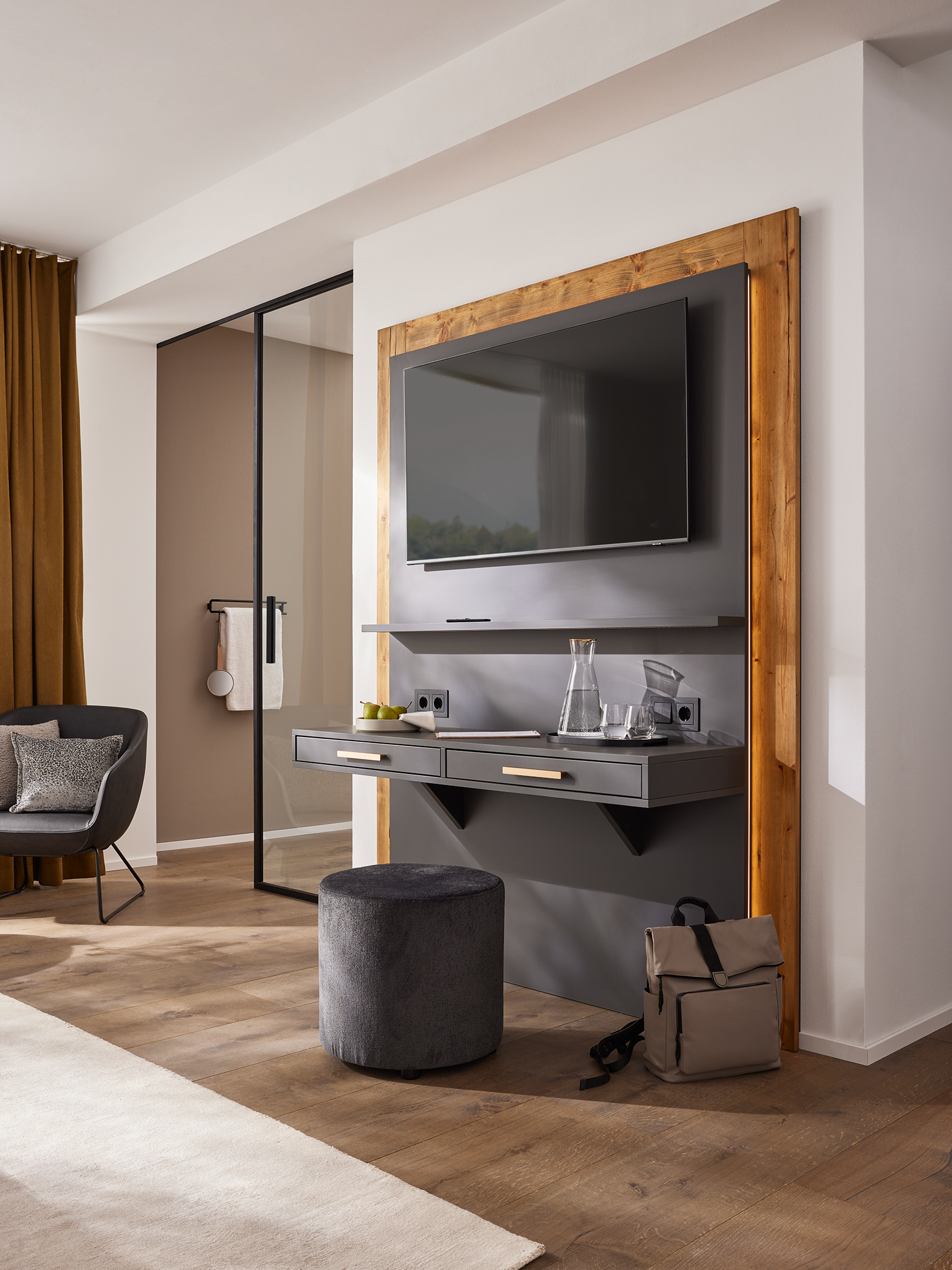 md Einrichtungssysteme Hotel Bergamo Altholz Close up