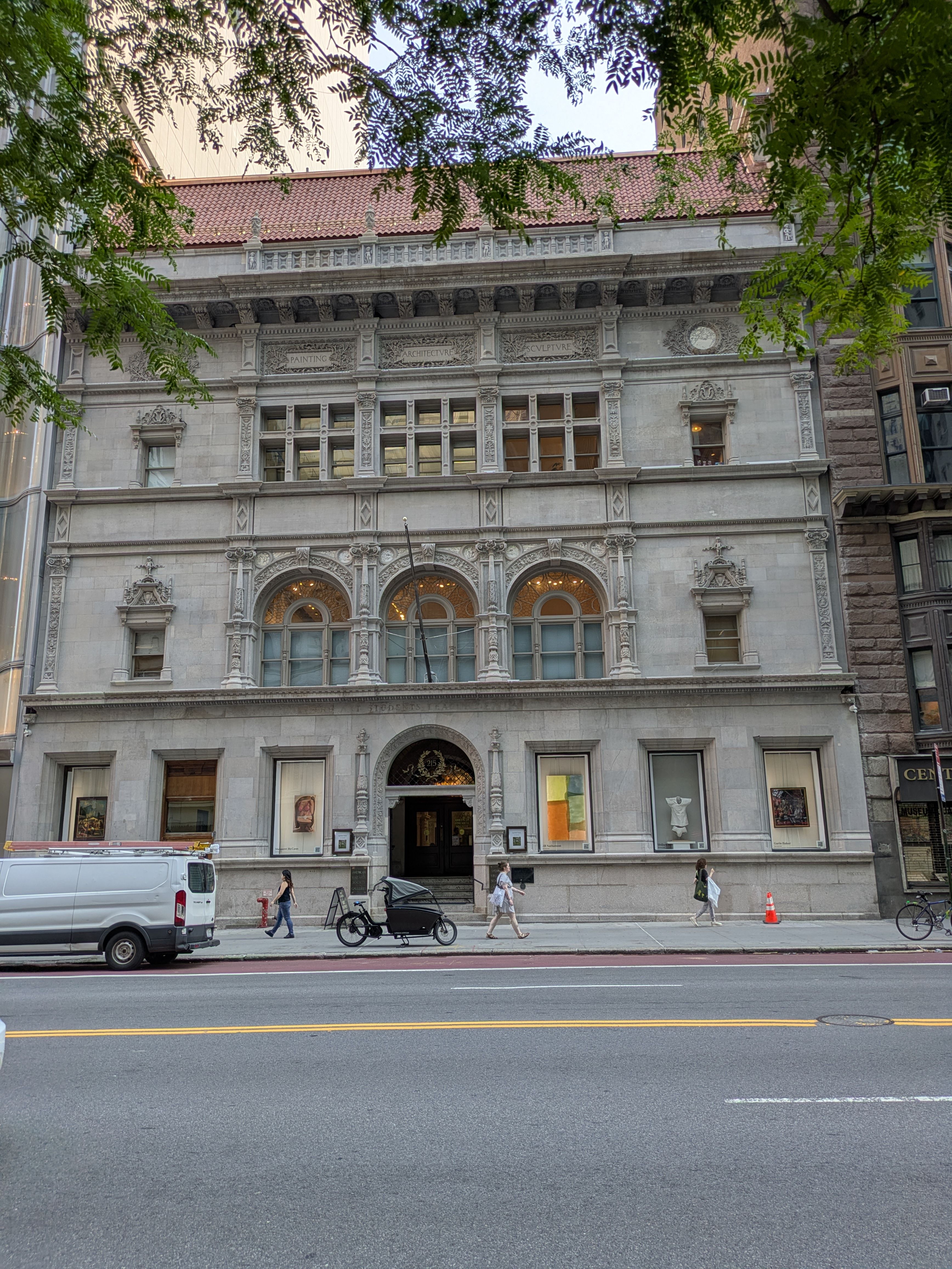 The facade of the Art Students League building.