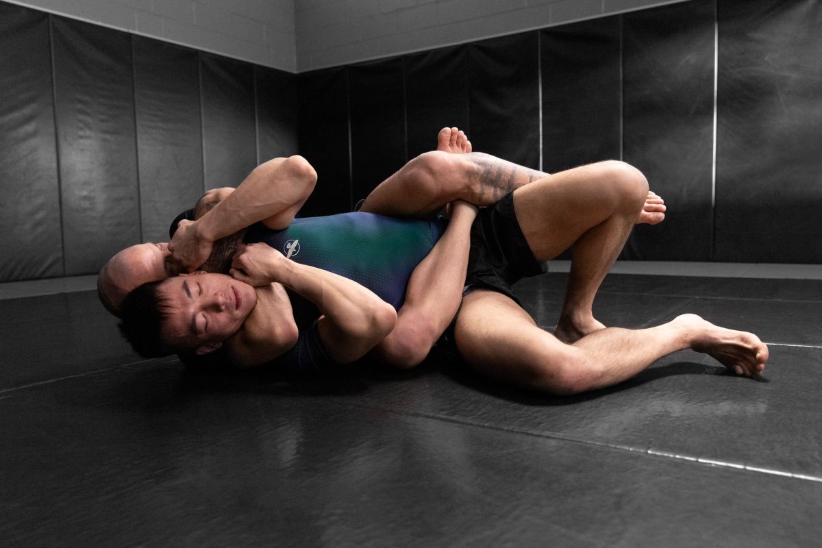 Hayabusa Rashguards Enhances Mobility & Comfort