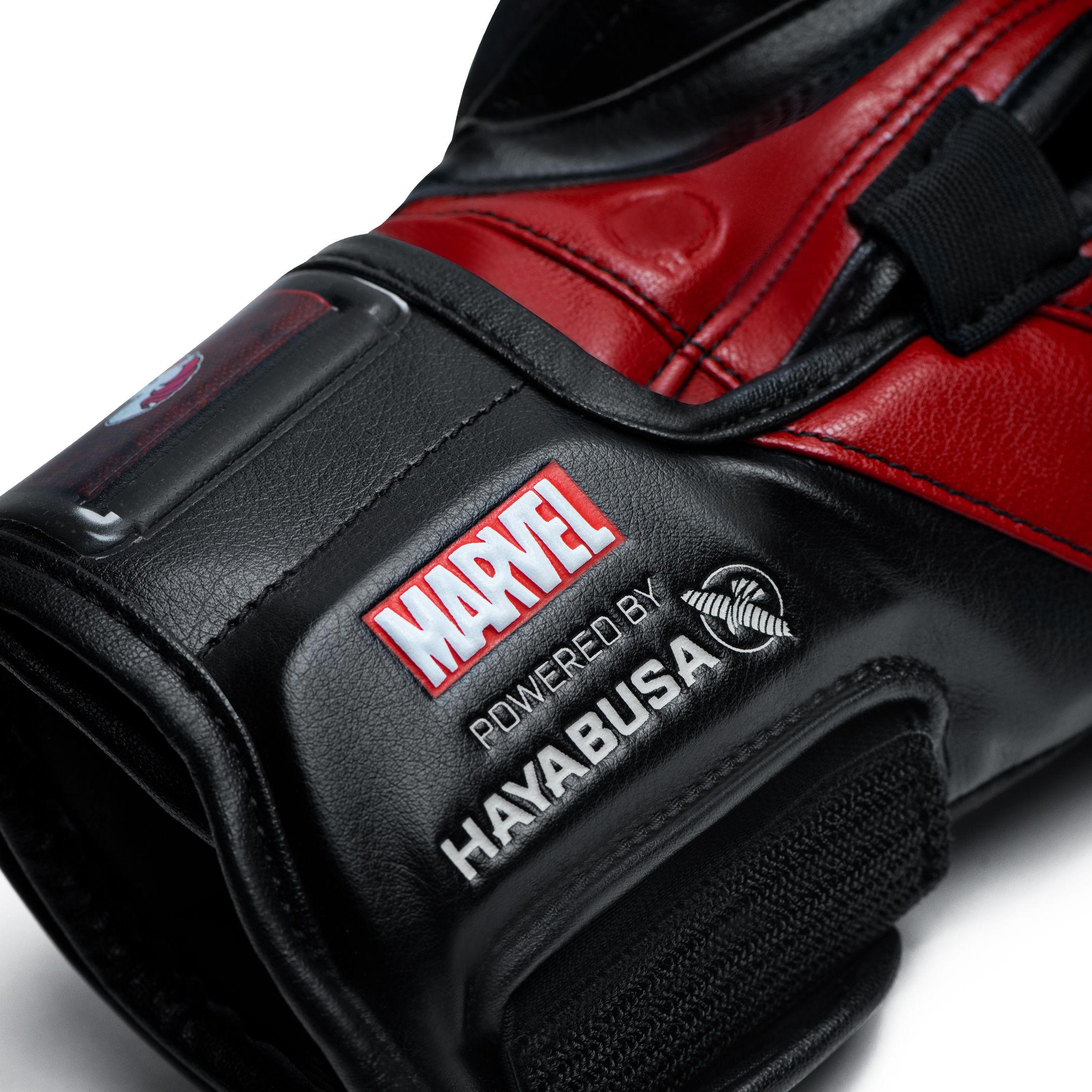 Marvel's Youth Deadpool Boxing Gloves - Image 3