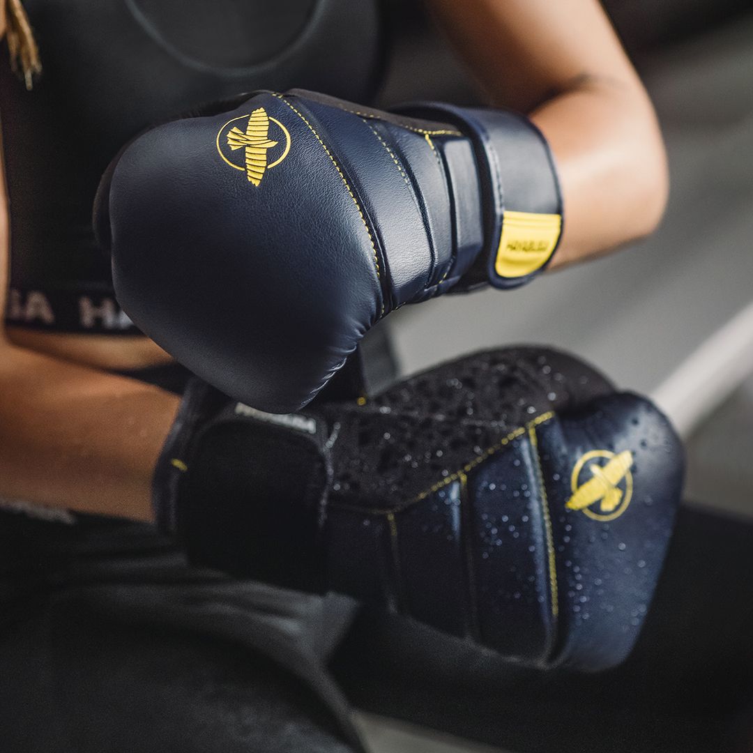 Choosing the Right Boxing Glove Weights & Sizes